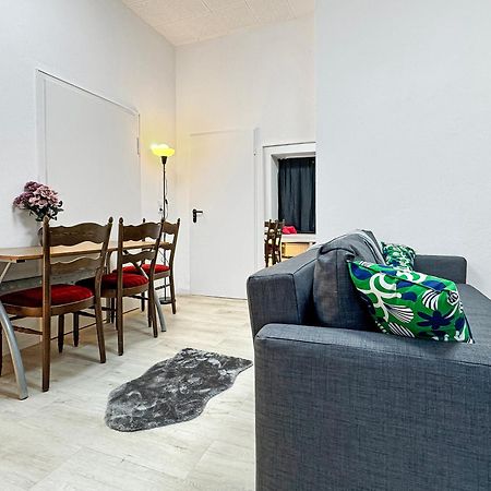 2 Zimmer Apartment Fuer 6 P, 15 Min Zum Flughafen Эсслинген Экстерьер фото